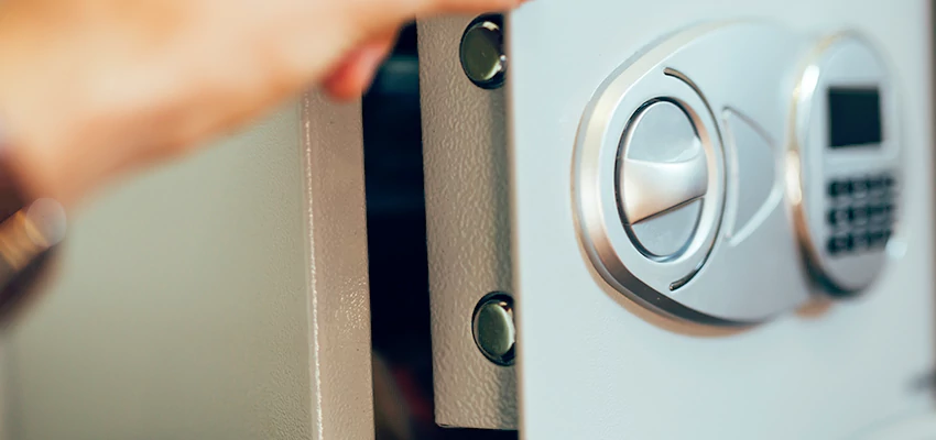 Fingerprint Safe Openers in Huron, CA